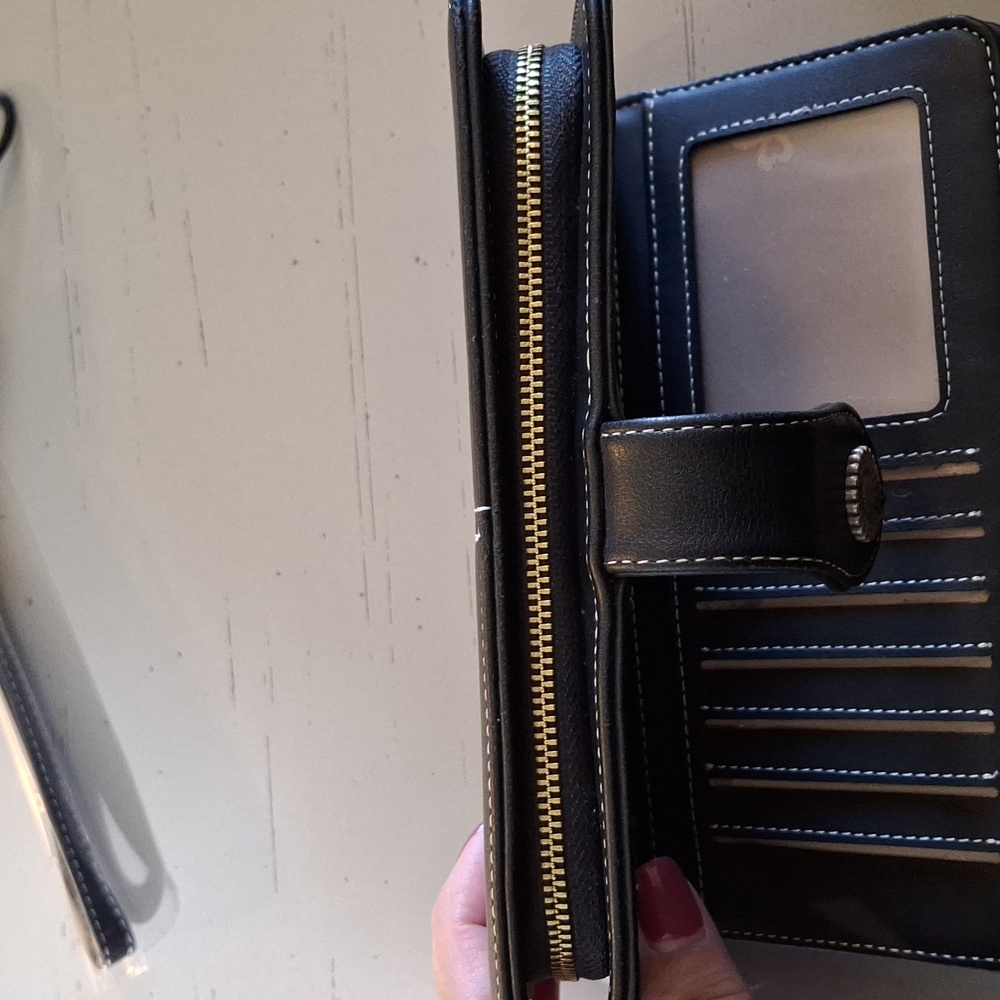 Women's Genuine Leather Wallet - Picture 5 of 9